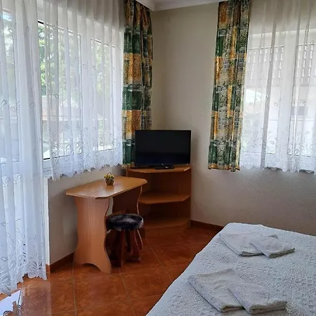 Apartmanhotel Krisztina Vendeghaz